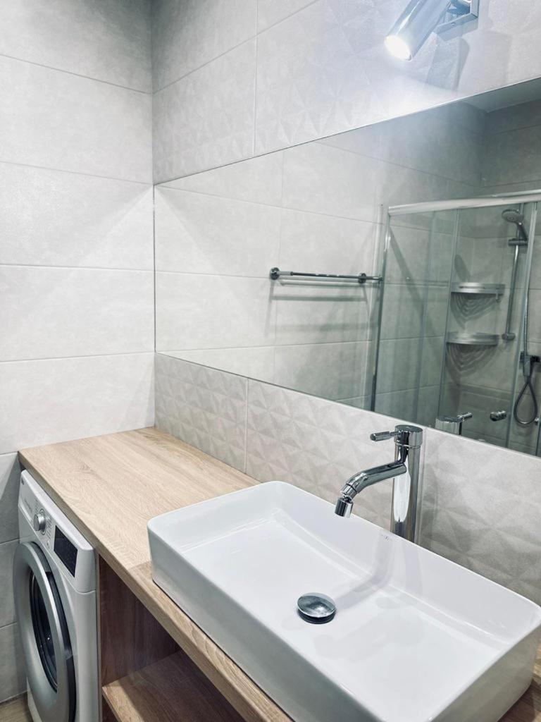 Spij W Kudowie Apartament I Pokoje Goscinne Кудова-Здрой Екстериор снимка